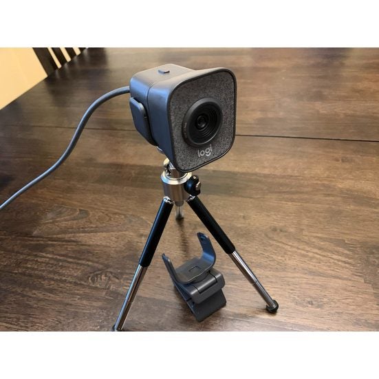  Logitech StreamCam Plus Webcam with Tripod Mount